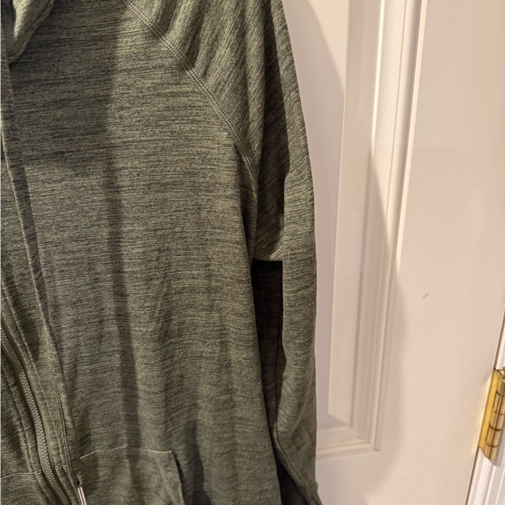 Maurices In Motion Inmotion Olive Green Zip-Up Thin Jacket / Shirt w/hood SIZE M - Picture 4 of 5